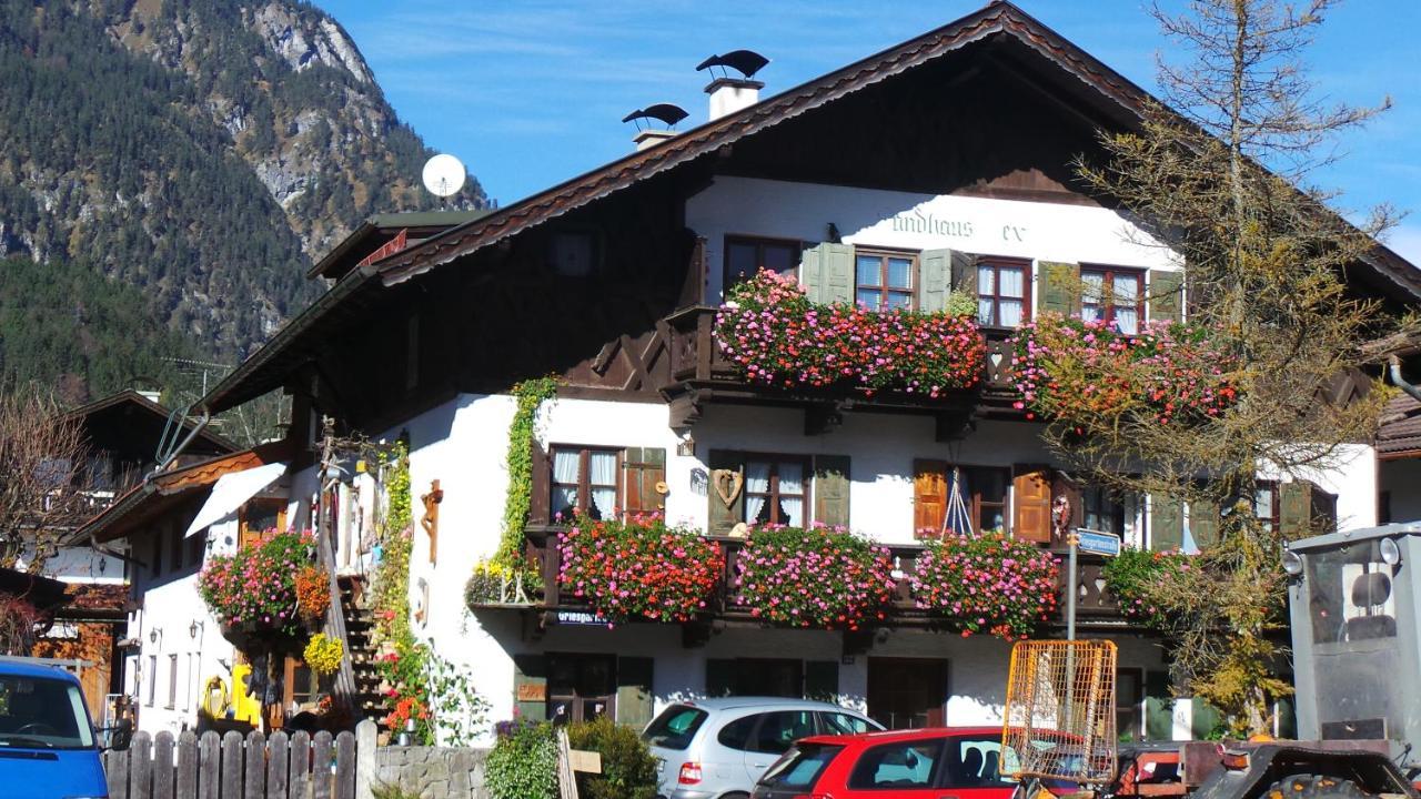 Yeti Lux - Family Garden Lodge Garmisch-Partenkirchen Luaran gambar